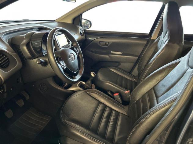 Toyota Aygo 1.0 VVT-i x-play TSS + CERCHI IN LEGA - Foto 9