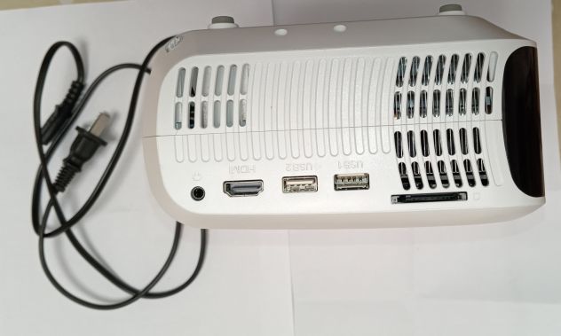 Videoproiettore portatile a LED generico. - Foto 3