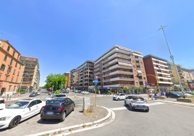 NUMIDIO QUADRATO MONOLOCALE ARREDATO CON GIARDINO PRIVATO