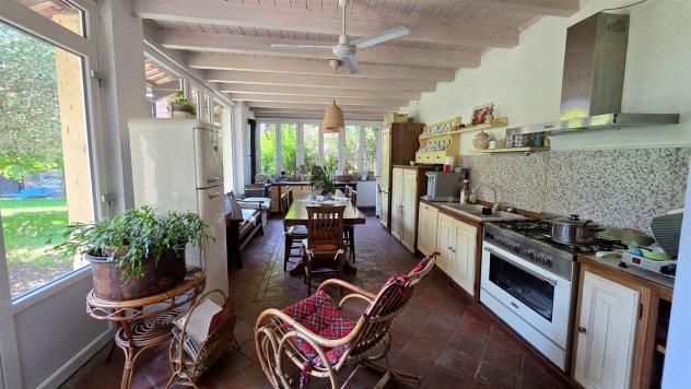 Vendita Tenuta complesso da 410 mq in Via Roma con giardino - Foto 20