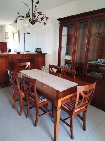 Mobili per sala in legno massello