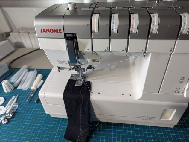 Janome 3000 Cover Pro - pari a nuovo - accessori extra - Foto 8