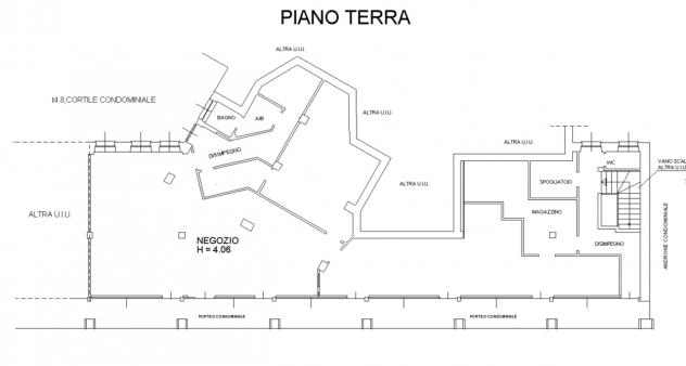 Oltre 3 vetrine in vendita a Novara - Foto 2