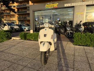 PIAGGIO Vespa GTS 300 Super TUTTO INCLUSO ANCHE PASSAGGIO! MINI RATE rif. 2 …