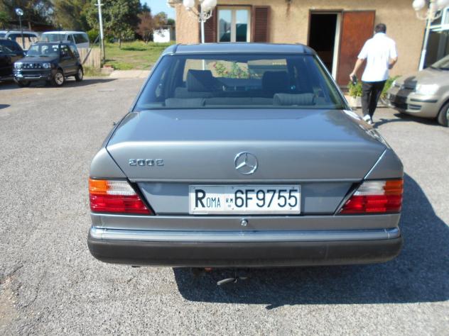 Mercedes-benz 200 e200 - Foto 4