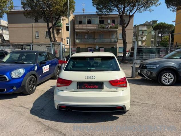 AUDI A1 1.6 TDI 105 CV Ambition rif. 23987111 - Foto 6