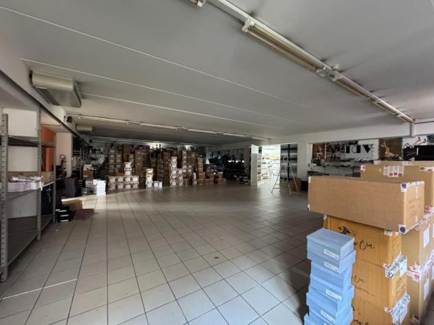 Capannone commerciale in affitto a Altopascio 1300 mq Rif: 1327782 - Foto 6