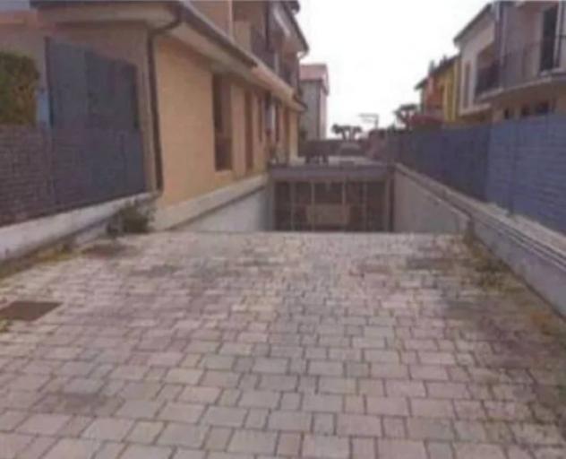Immobile in asta di 94 m², box auto in vendita a Roncade - Foto 9