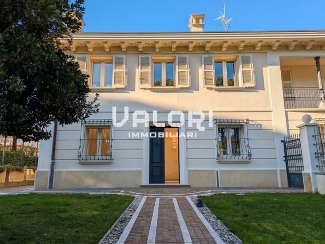 Elegante Residenza Indipendente in Via Firenze a Faenza - Foto 5