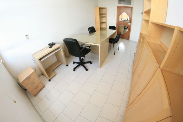 Ufficio/studio indipendente compreso parcheggio - Foto 4