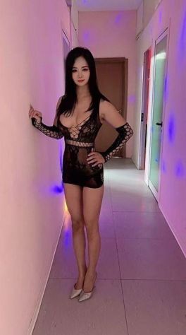 Tel:3925765034-RAGAZZA BELLA FA MASSAGGIO VERO RILASSANTE orientali PRIMA VOLTA - Foto 2