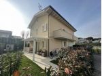 Villetta bifamiliare in affitto a Caranna - Forte dei Marmi 150 mq  Rif: 1127175