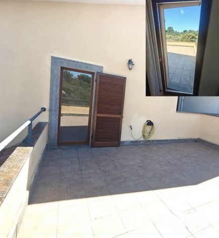 ACILIA BILOCALE ARREDATO CON BALCONE E POSTO AUTO CONDOMINIALE. - Foto 3