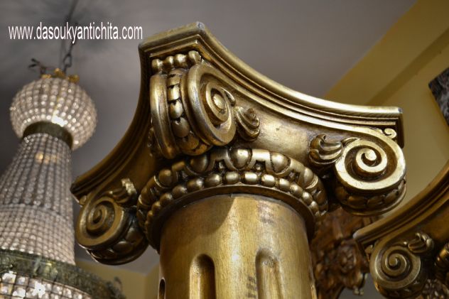 Coppia di colonne dorate alte 225 cm. con capitelli stile ionico - Foto 8