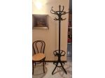 Appendiabiti da terra tipo THONET vintage a sei braccia ,tagliando cartac