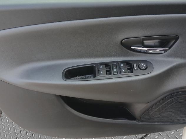 Lancia Ypsilon 5 Porte Ypsilon 1.3 mjt Gold s&s 95cv E5+ - Foto 12