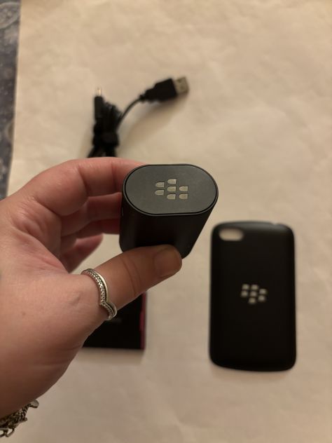 3 PEZZI DI RICAMBIO COME NUOVI,ORIGINALI E FUNZIONANTI PER CELLULARI BLACKBERRY - Foto 7