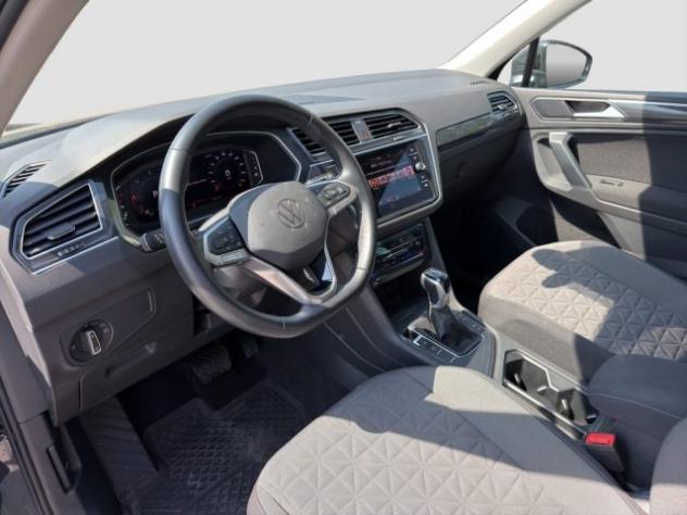 VOLKSWAGEN Tiguan Tiguan 2.0 TDI 150 CV SCR DSG Life rif. 24013168 - Foto 9