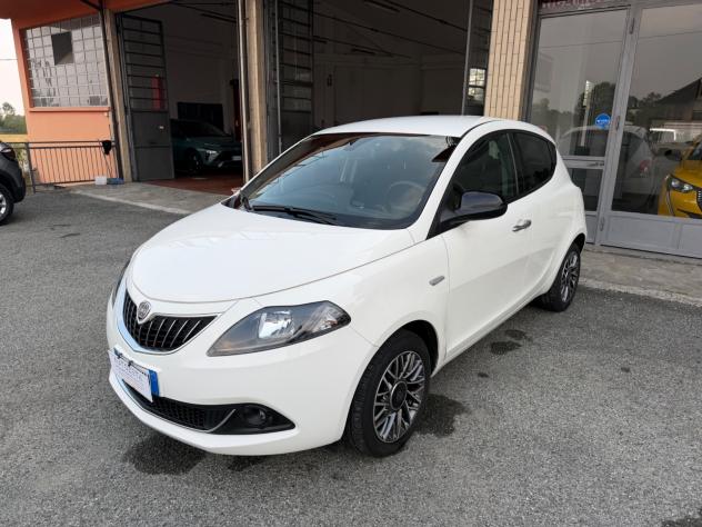 Lancia Ypsilon 1.0 Hybrid Gold