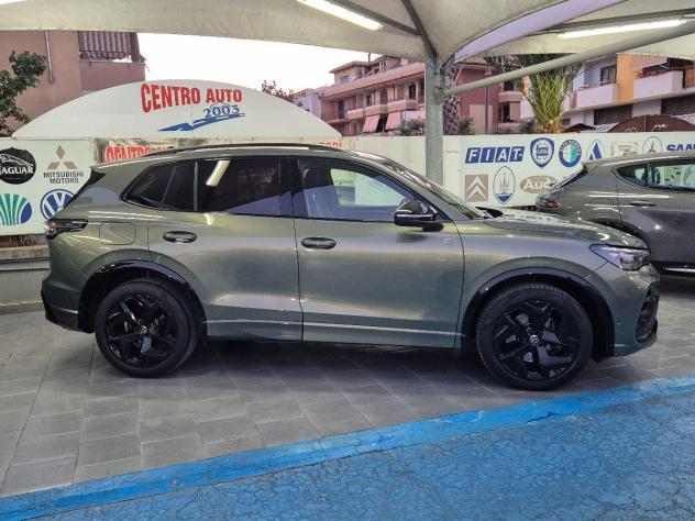 VOLKSWAGEN - Tiguan - 2.0 TDI 150 CV evo DSG R-Line - Foto 8