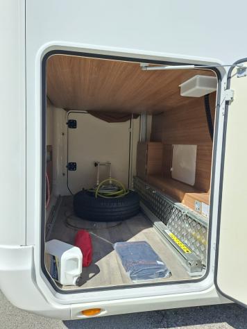 MOTORHOME ARCA DUCATO SEMIDINETTE LETTO MATRIMONIALE GARAGE BASCULANTE CLIMATIZZATOREFOTOVOLTAICO ALKO CAMPEGGIO CAMPER USATI GENERALI 1567 - Foto 8