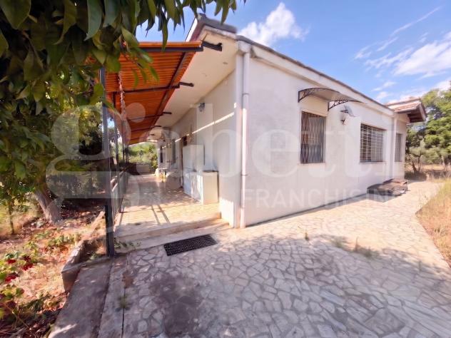 Villa bifamiliare - Cisterna di Latina . Rif.: Cod. rif 3328790VRG