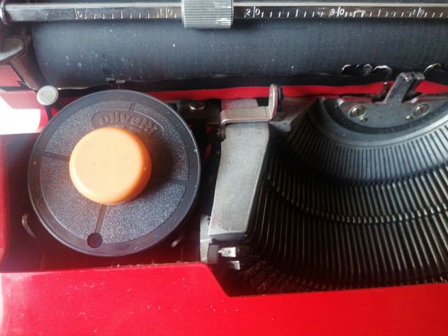 Olivetti Valentine macchina per scrivere portatile - Foto 7
