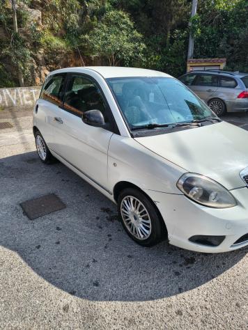 Lancia Ypsilon 1.2 69 CV DIVA - Foto 7