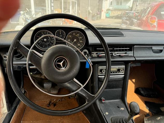 Mercedes-benz 200 Mercedes-Benz 200 D (W115) Anno 1972 - Foto 7