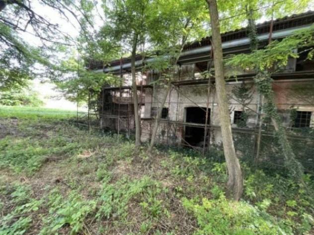 Immobile in asta di 389 m² con più di 5 locali in vendita a Albinea - Foto 2