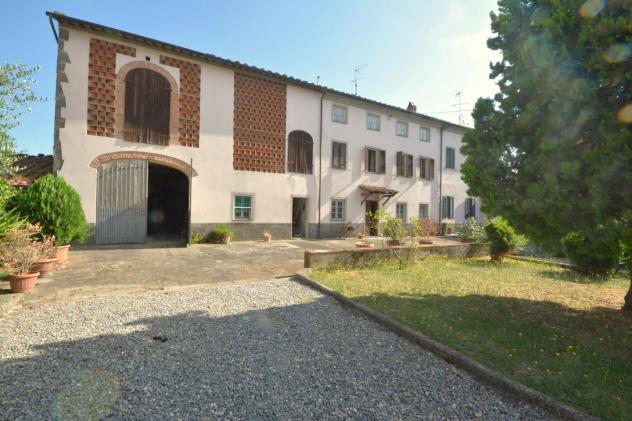Rustico in vendita a Verciano - Capannori 300 mq Rif: 1337569