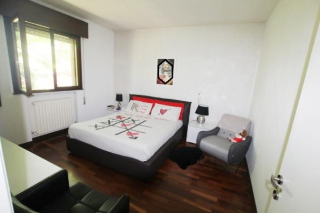 Villa di 380 m² con più di 5 locali e box auto doppio in affitto a Padova - Foto 14