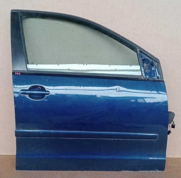 PORTA ANT.D. BLU MET. C/ALZ. E SERR. (Picc.Segni) Carrozzeria Lamierati esterni Porte Porta ant. dx. VOLKSWAGEN - POLO - 01-05-2005 - 01-08-2009,