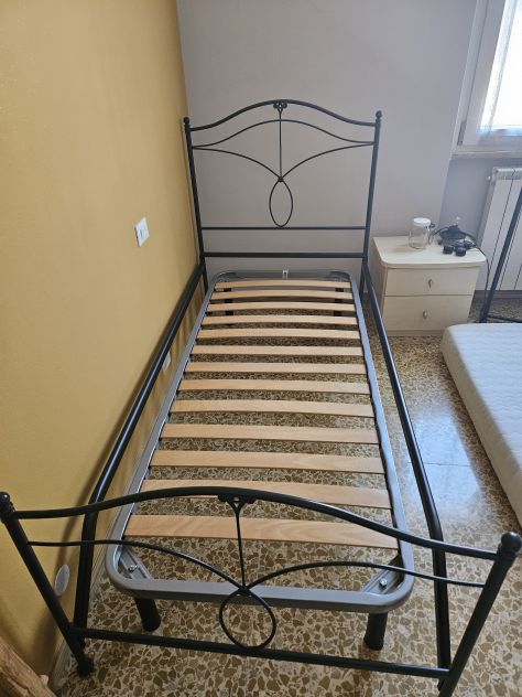 Letto singolo completo (struttura, rete, materasso) - Foto 4
