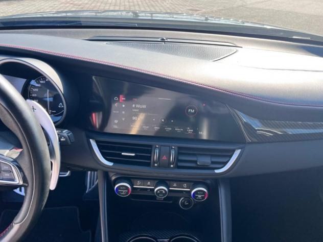 Alfa Romeo Giulia 2.9 T V6 AT8 Quadrifoglio - Foto 10