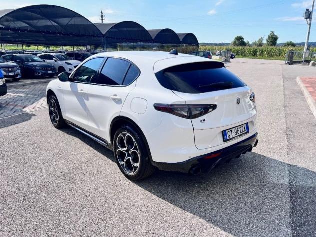 Alfa Romeo Stelvio 2.2 Turbodiesel 210 CV AT8 Q4 Veloce - Foto 4
