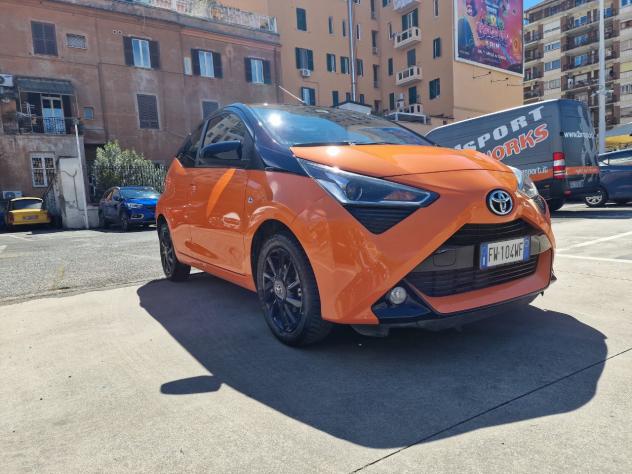 Toyota Aygo 5 Porte Aygo 5p 1.0 x-wave Orange m-mt 72cv cambio automatico