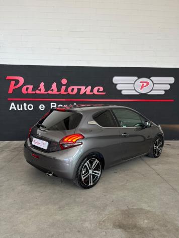 Peugeot 208 Turbo 110 3 porte GT Line - Foto 3