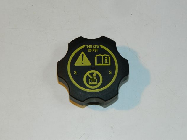 Tappo vaschetta radiatore Opel Astra J