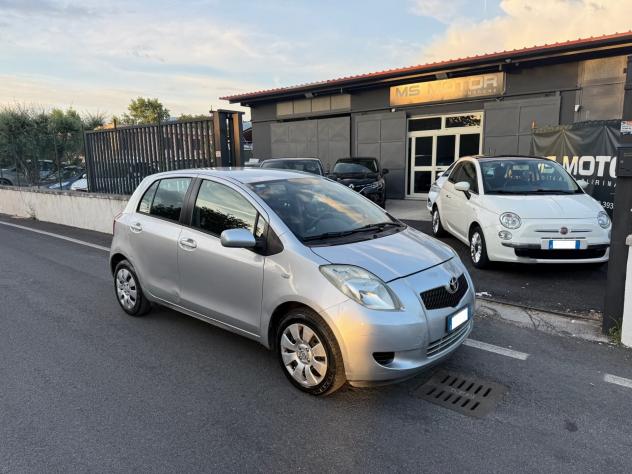 Toyota Yaris 1.0 5 porte - Superprezzo - Tutto incluso