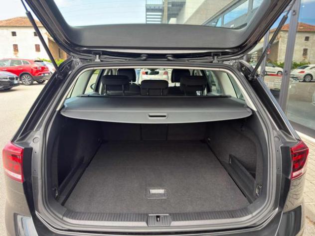 VOLKSWAGEN Passat Variant 2.0 TDI SCR 122 CV EVO DSG Business rif. 23983102 - Foto 9