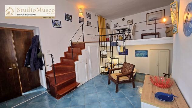 StudioMusco vende a Capri, su via Marina Grande, appartamento su due livelli. - Foto 6