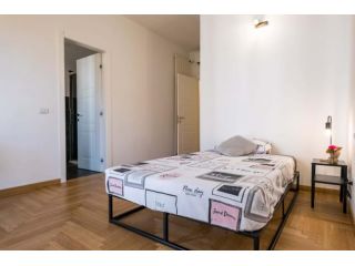 Piazza Carlo Caneva 4 - Room 2