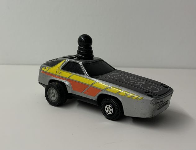 Vintage Five Winders Porsche 928