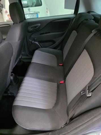 Fiat Punto 1.2 8V 5 porte CLIMA BIZONA CERCHI LEGA BLUETOOTH - Foto 10