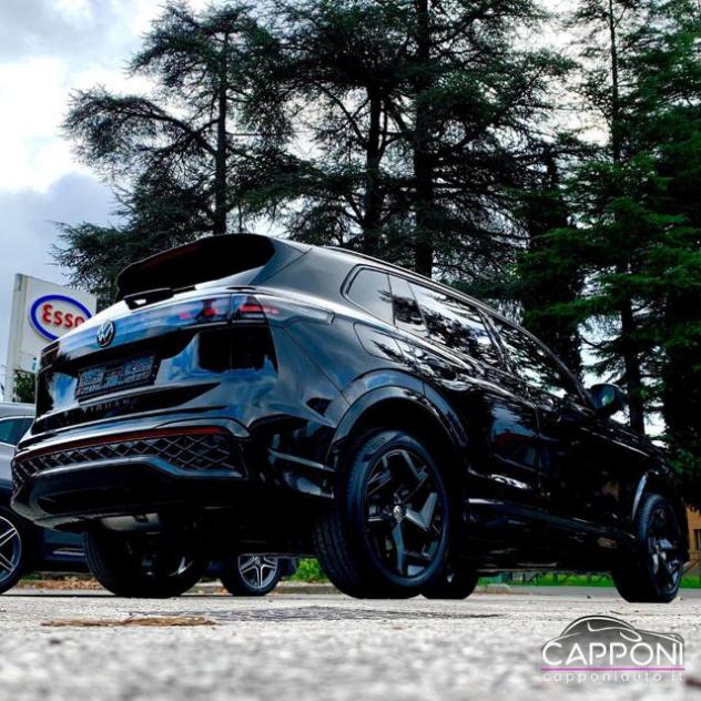 VOLKSWAGEN Tiguan 2.0 TDI 193 CV DSG 4MOTION R-Line rif. 24112957 - Foto 4