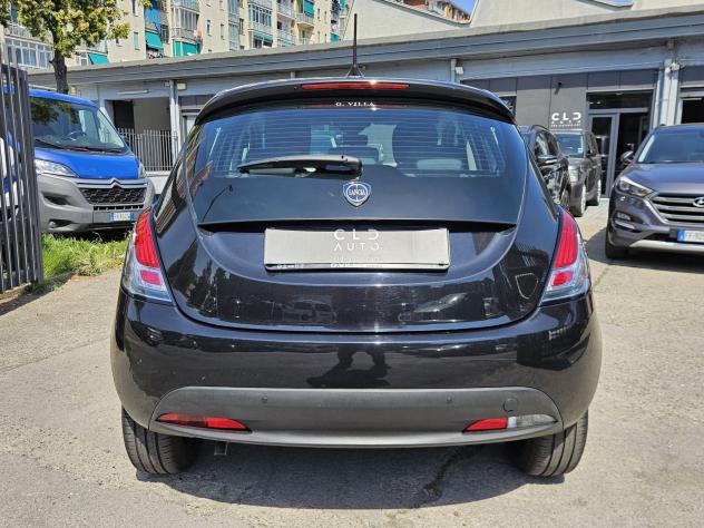 Lancia Ypsilon 1.0 FireFly 70cv Hybrid - Foto 5
