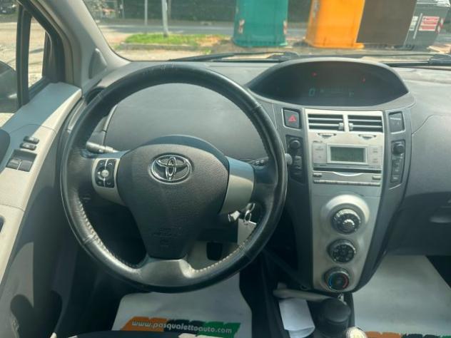 TOYOTA Yaris 1.0 3 porte Sol rif. 23940654 - Foto 8