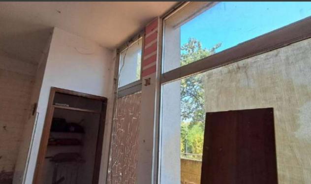 Immobile in asta di 65 m² con più di 5 locali in vendita a Mantova - Foto 2