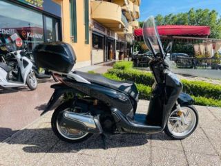 HONDA SH 300 i TUTTO INCLUSO ANCHE PASSAGGIO! MINI RATE rif. 23785553